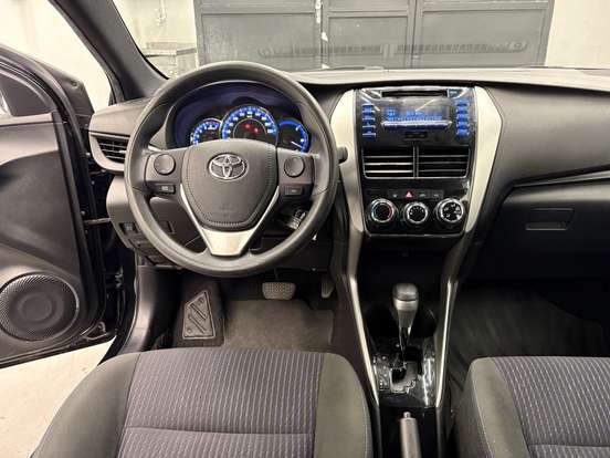 TOYOTA-YARIS-1.3 16V FLEX XL MULTIDRIVE TOYOTA-YARIS-2018