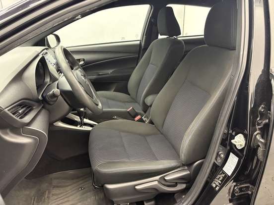 TOYOTA-YARIS-2018