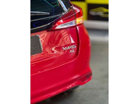 TOYOTA-YARIS-2019