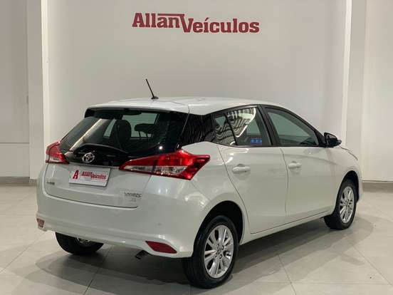 TOYOTA-YARIS-1.3 16V FLEX XL PLUS TECH MULTIDRIVE TOYOTA-YARIS-2018
