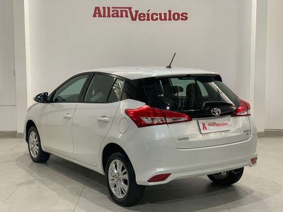 TOYOTA-YARIS-1.3 16V FLEX XL PLUS TECH MULTIDRIVE TOYOTA-YARIS-2018