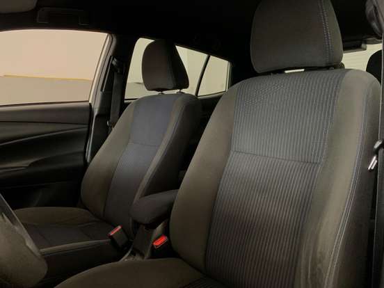 TOYOTA-YARIS-2018