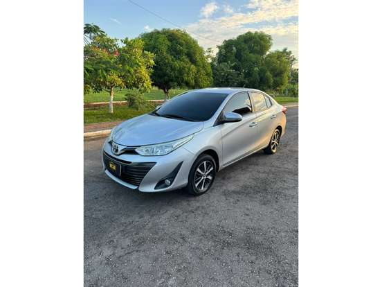 TOYOTA-YARIS-2018