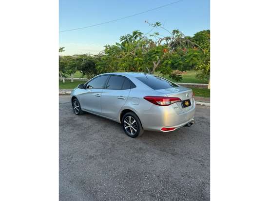 TOYOTA-YARIS-2018
