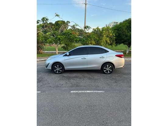 TOYOTA-YARIS-2018