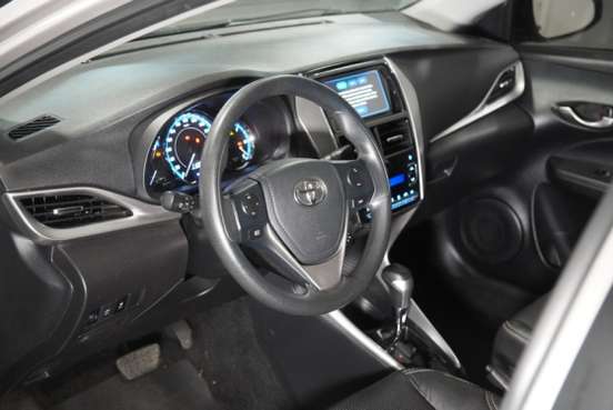 TOYOTA-YARIS-2018
