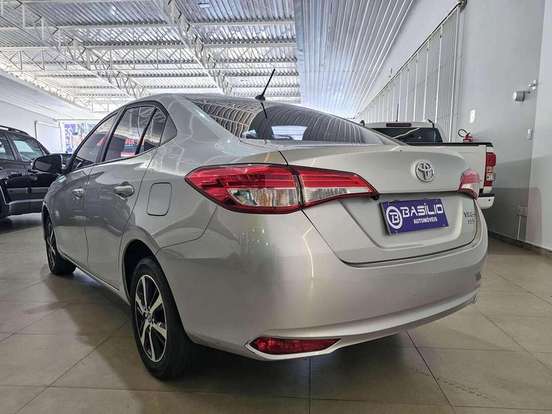 TOYOTA-YARIS-1.5 16V FLEX SEDAN XLS CONNECT MULTIDRIVE TOYOTA-YARIS-2021