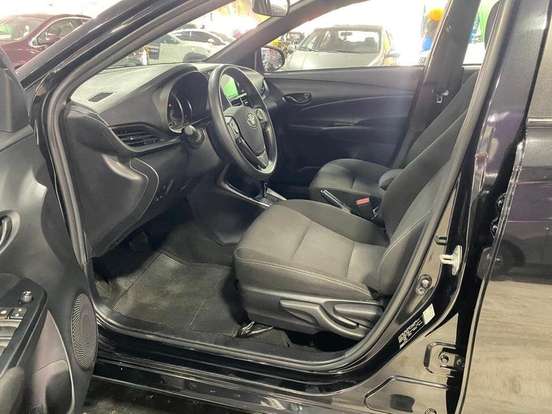 TOYOTA-YARIS-2024