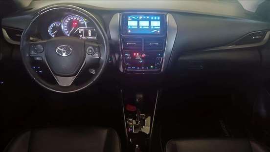 TOYOTA-YARIS-2022