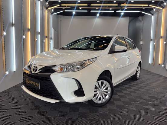TOYOTA-YARIS-2024