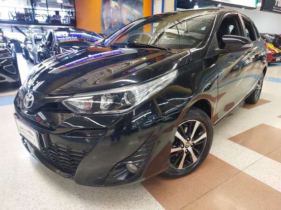 TOYOTA-YARIS-2019