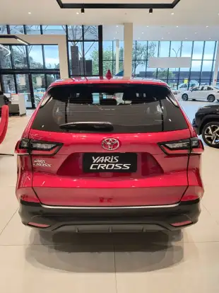 TOYOTA-YARIS CROSS-2026