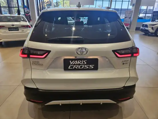 TOYOTA-YARIS CROSS-2026