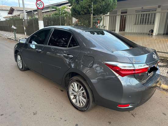TOYOTA-COROLLA-2017