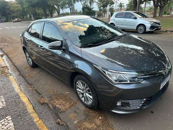 TOYOTA-COROLLA-2017