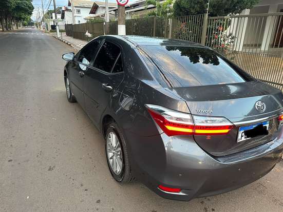 TOYOTA-COROLLA-2017