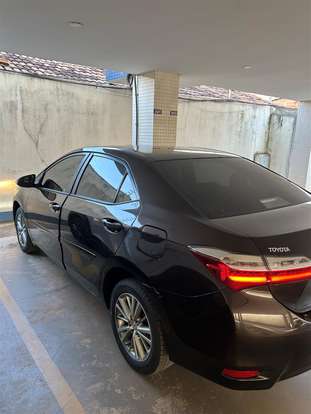TOYOTA-COROLLA-2018