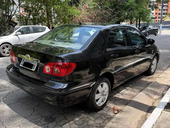 TOYOTA-COROLLA-1.8 SE-G 16V GASOLINA 4P AUTOMÁTICO TOYOTA-COROLLA-2005