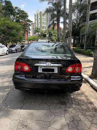 TOYOTA-COROLLA-2005