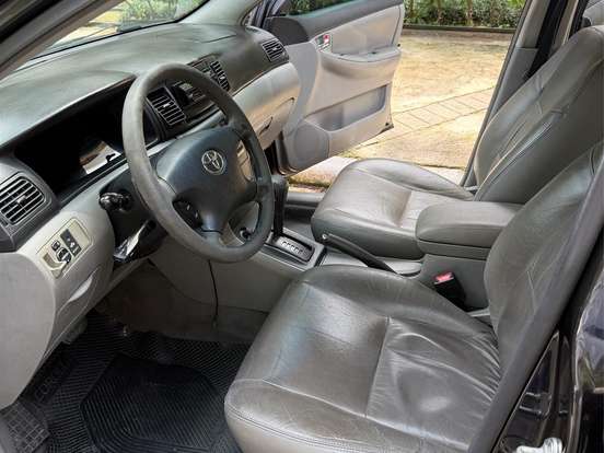 TOYOTA-COROLLA-1.8 SE-G 16V GASOLINA 4P AUTOMÁTICO TOYOTA-COROLLA-2005