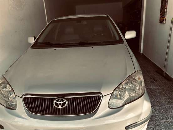 TOYOTA-COROLLA-1.8 SE-G 16V GASOLINA 4P AUTOMÁTICO TOYOTA-COROLLA-2005