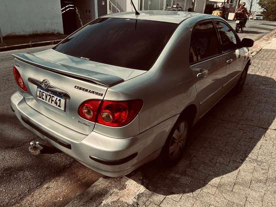 TOYOTA-COROLLA-1.8 SE-G 16V GASOLINA 4P AUTOMÁTICO TOYOTA-COROLLA-2005