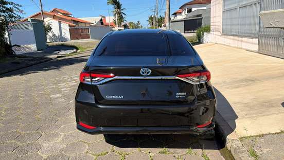 TOYOTA-COROLLA-2021