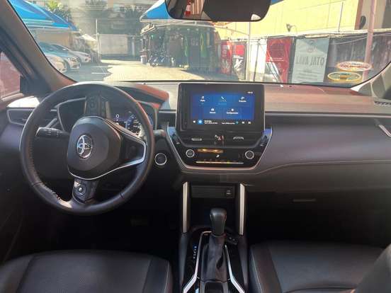 TOYOTA-COROLLA CROSS-2024