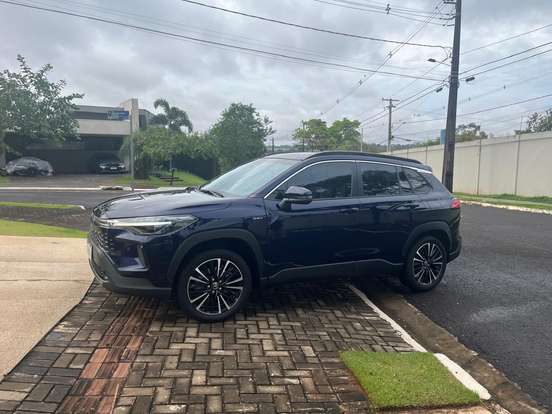 TOYOTA-COROLLA CROSS-2024