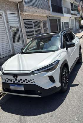 TOYOTA-COROLLA CROSS-2024