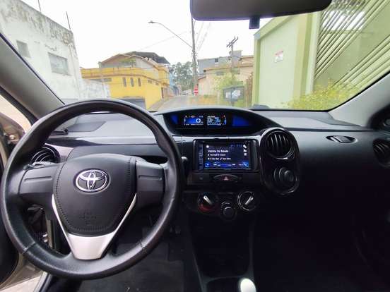 TOYOTA-ETIOS-1.3 X 16V FLEX 4P AUTOMÁTICO TOYOTA-ETIOS-2016