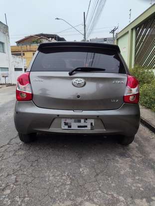 TOYOTA-ETIOS-2016