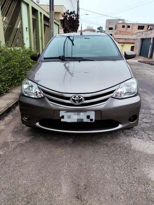 TOYOTA-ETIOS-2016