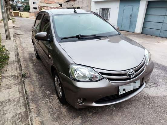 TOYOTA-ETIOS-1.3 X 16V FLEX 4P AUTOMÁTICO TOYOTA-ETIOS-2016