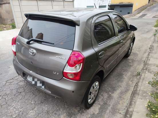 TOYOTA-ETIOS-2016