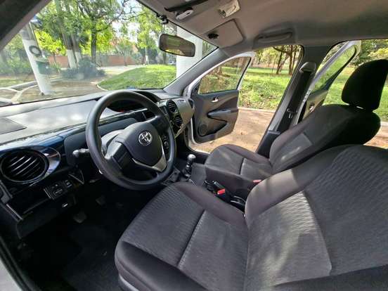 TOYOTA-ETIOS-1.3 X 16V FLEX 4P MANUAL TOYOTA-ETIOS-2017