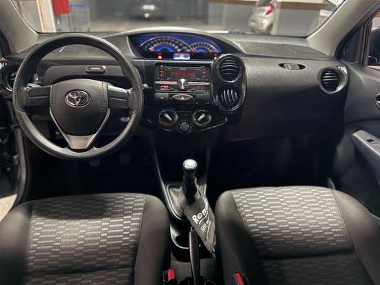 TOYOTA-ETIOS-1.3 X 16V FLEX 4P MANUAL TOYOTA-ETIOS-2015