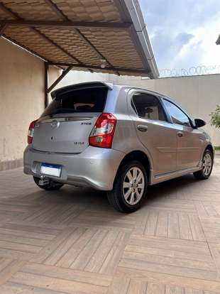 TOYOTA-ETIOS-1.5 XLS 16V FLEX 4P AUTOMÁTICO TOYOTA-ETIOS-2017