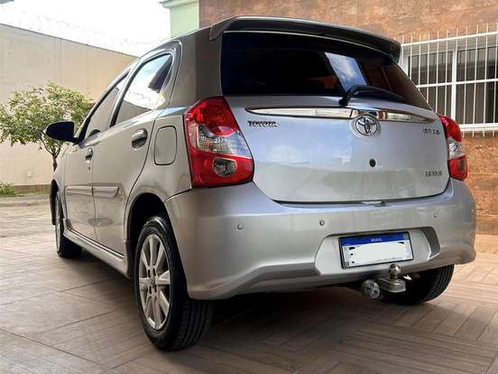 TOYOTA-ETIOS-1.5 XLS 16V FLEX 4P AUTOMÁTICO TOYOTA-ETIOS-2017