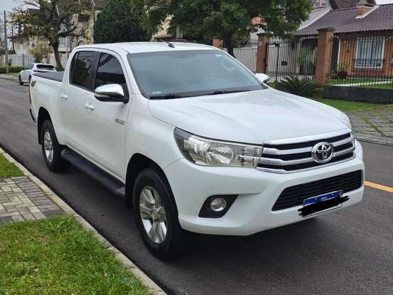 TOYOTA-HILUX-2.8 SRV 4X4 CD 16V DIESEL 4P AUTOMÁTICO TOYOTA-HILUX-2015