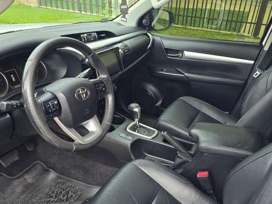 TOYOTA-HILUX-2.8 SRV 4X4 CD 16V DIESEL 4P AUTOMÁTICO TOYOTA-HILUX-2015