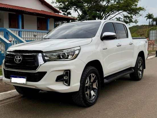 TOYOTA-HILUX-2.8 SRX 4X4 CD 16V DIESEL 4P AUTOMÁTICO TOYOTA-HILUX-2018