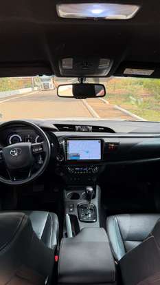 TOYOTA-HILUX-2018