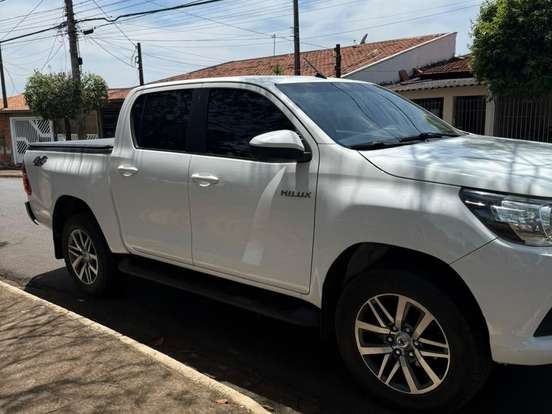 TOYOTA-HILUX-2.8 STD 4X4 CD 16V DIESEL 4P MANUAL TOYOTA-HILUX-2018