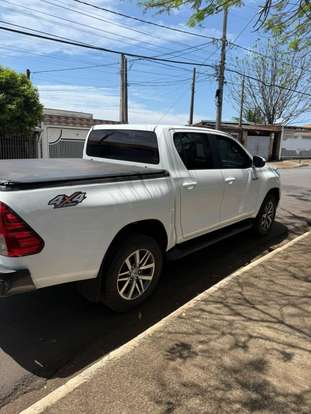 TOYOTA-HILUX-2018