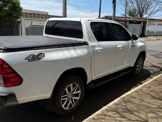 TOYOTA-HILUX-2.8 STD 4X4 CD 16V DIESEL 4P MANUAL TOYOTA-HILUX-2018
