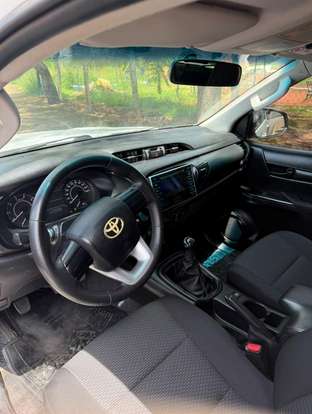 TOYOTA-HILUX-2018