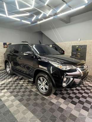 TOYOTA-HILUX SW4-2016