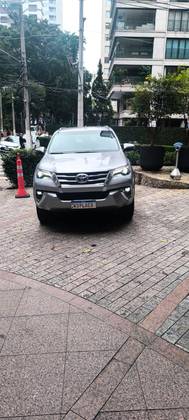 TOYOTA HILUX SW4 2.8 SRX 4X4 16V TURBO INTERCOOLER DIESEL 4P AUTOMÁTICO