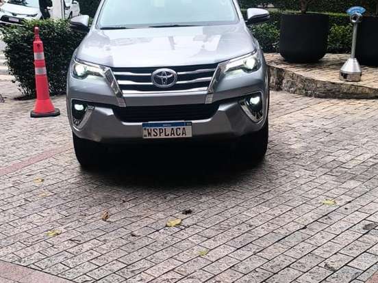 TOYOTA-HILUX SW4-2.8 SRX 4X4 16V TURBO INTERCOOLER DIESEL 4P AUTOMÁTICO TOYOTA-HILUX SW4-2018